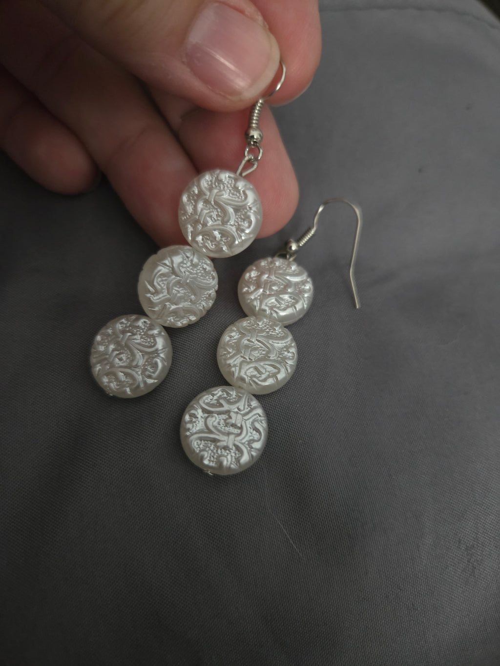 Pearlescent white beaded earrings