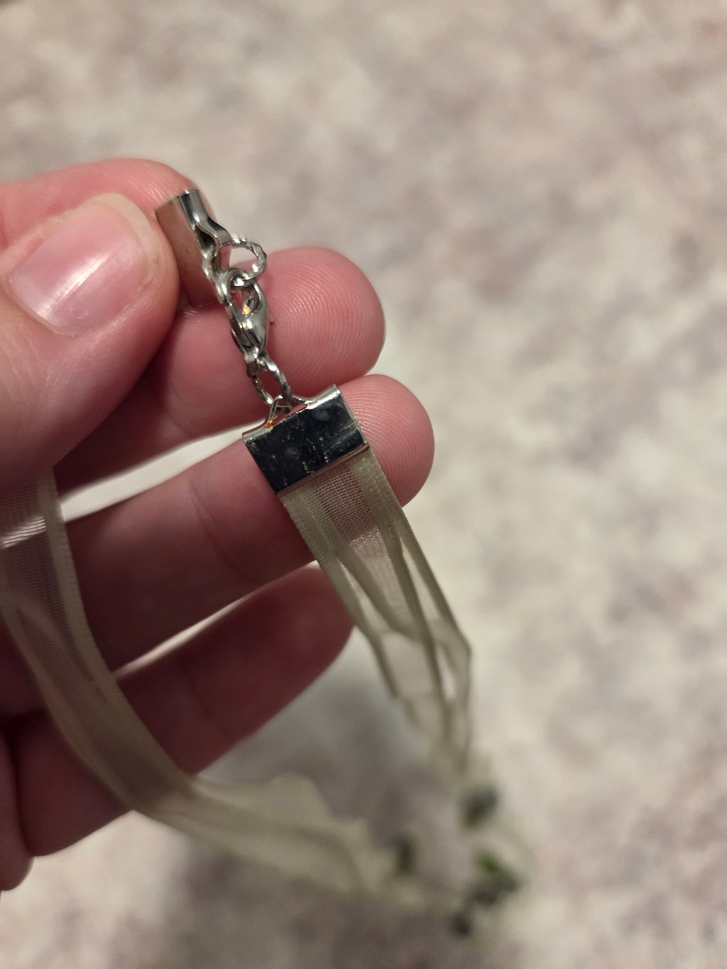 Green ribbon necklace