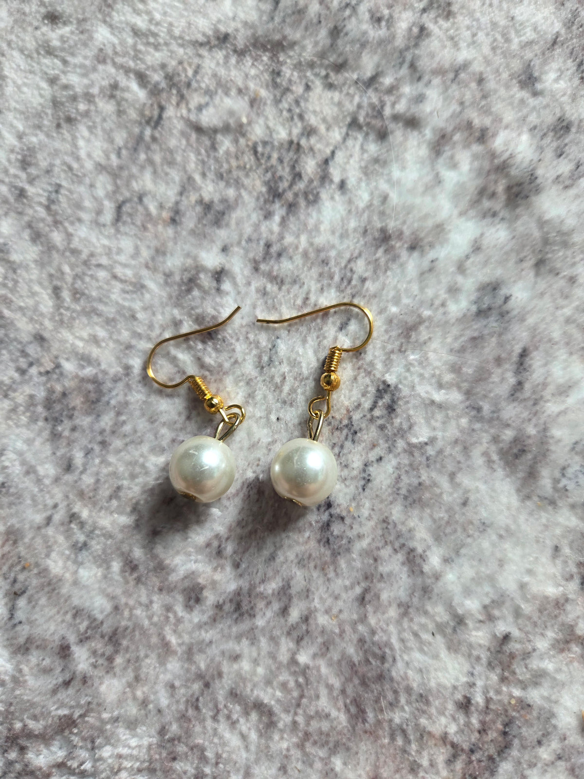 Spherical beaded earrings