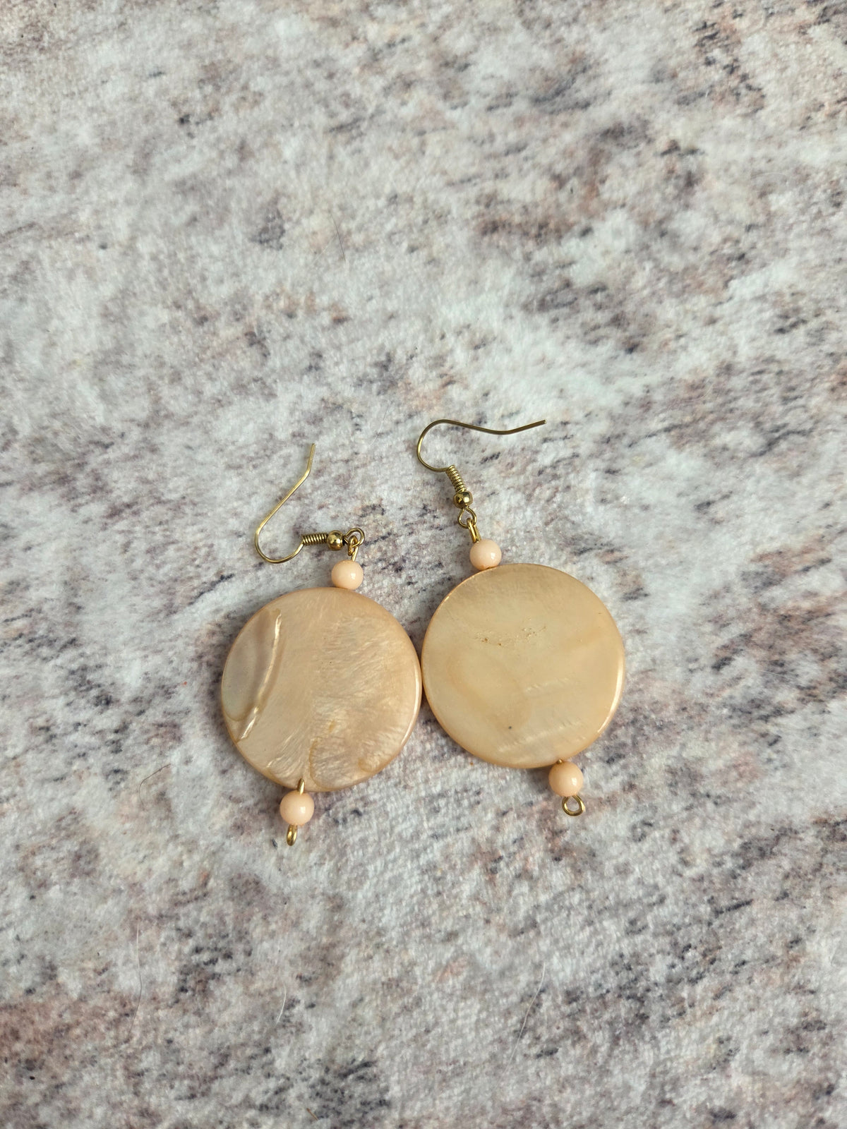 Beige shell earrings